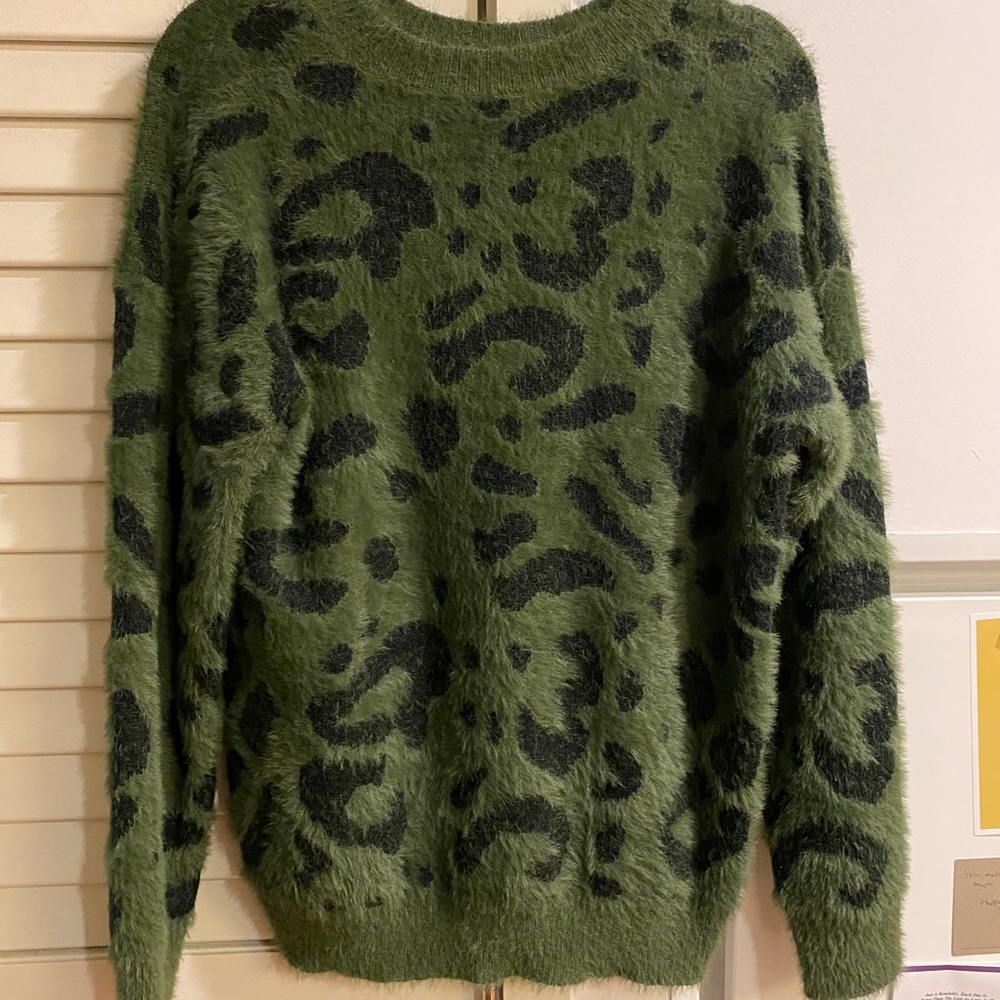 Green leopard print sweater